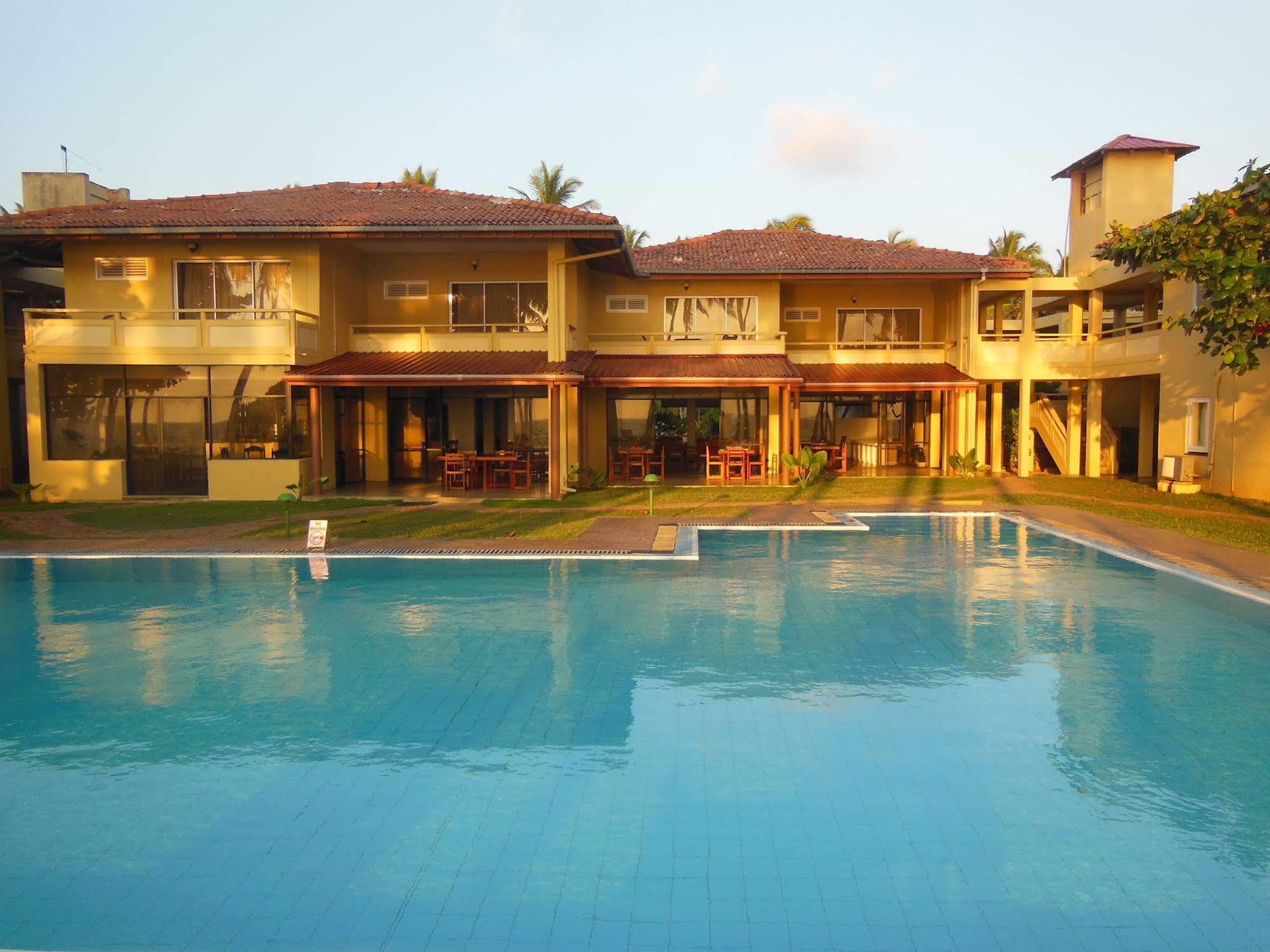 Sanmali Beach Hotel Marawila Zewnętrze zdjęcie
